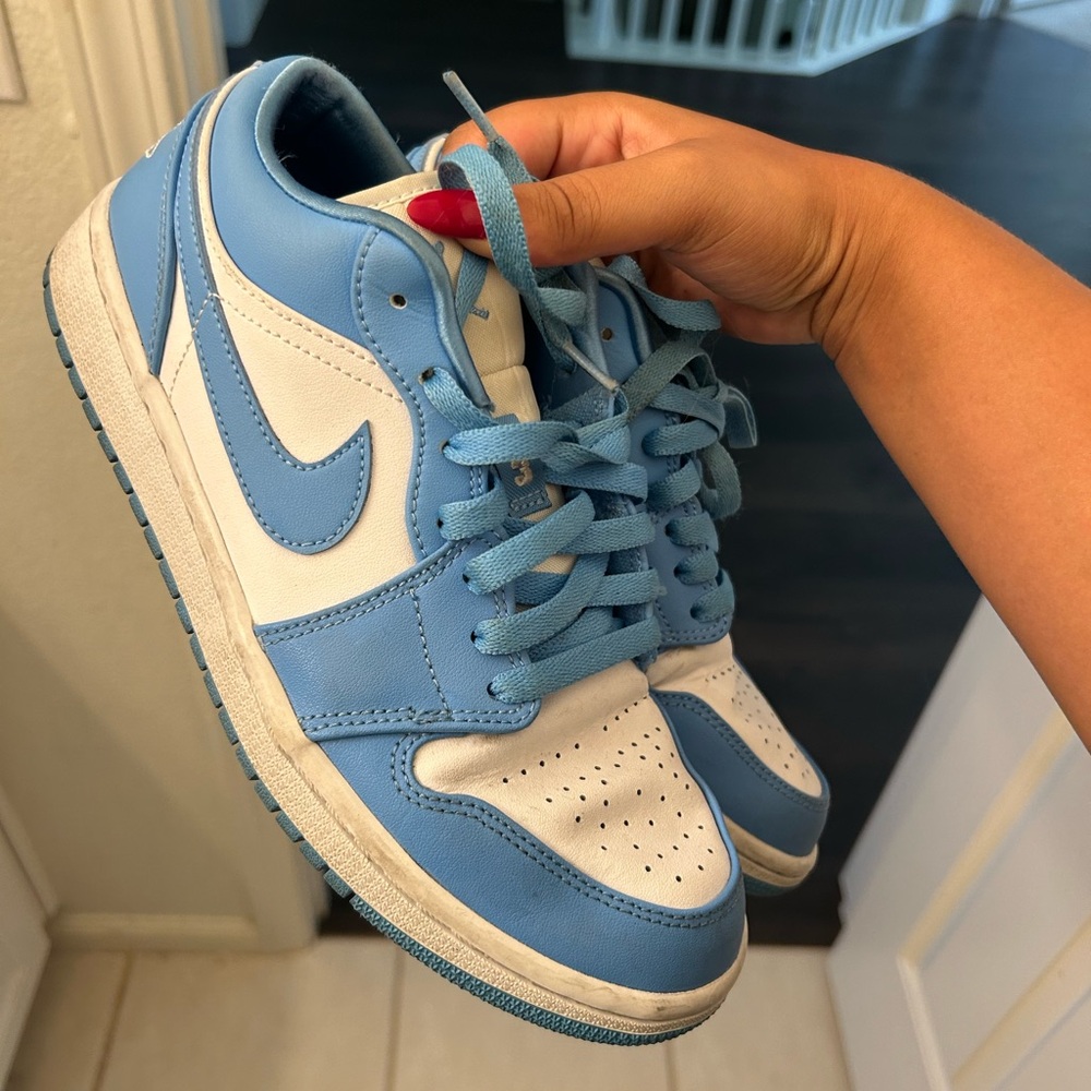 Nike Sky Blue and White Low-Tops